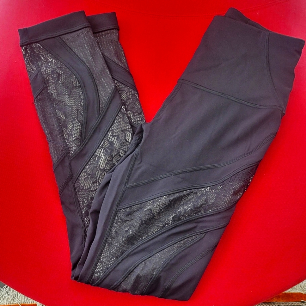 Semi-New lululemon mesh yoga pants